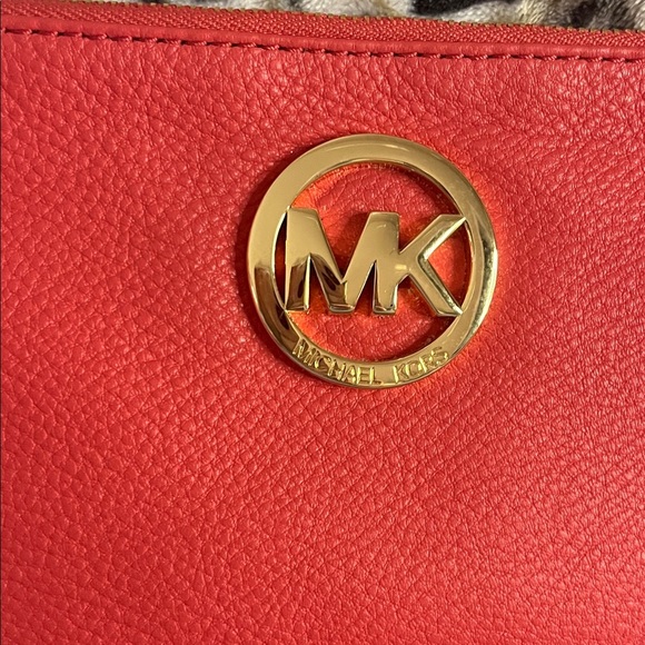 Michael Kors Red Wristlet with Gold Logo - Picture 2 of 9